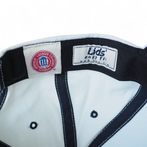 Twins Enterprise Lids Exclusive Vintage UNC Carolina Tar Heels Snapback Hat OS - Picture 9 of 9